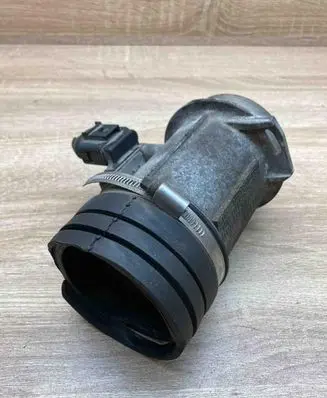Audi A4 S4 B6 8E 8H Mass air flow meter 059906461D AFH7025C