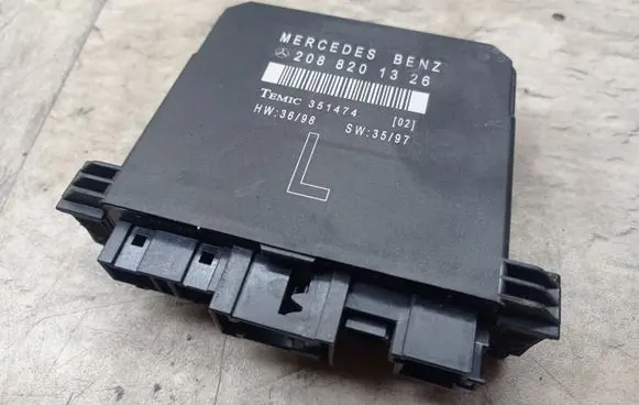 Mercedes-Benz C W202 Door control unit/module 2088201326