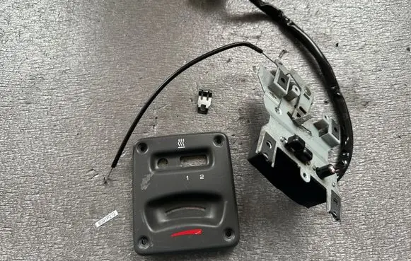 Nissan Patrol Y60 Climate control/heater control trim 2751601J05 2757620J01
