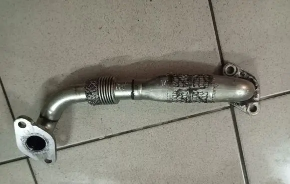 Seat Leon (1P) EGR valve line/pipe/hose 038131521AH