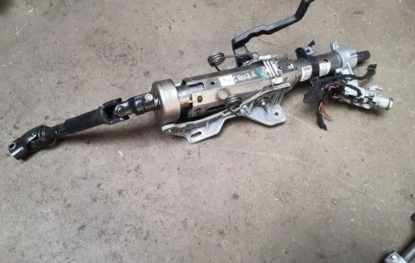 Chevrolet Cruze Steering wheel axle 13301739