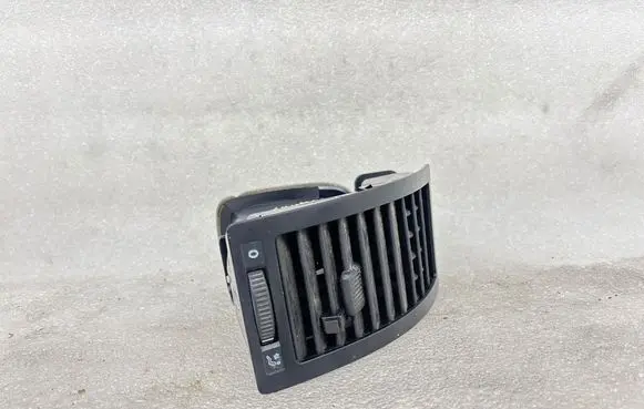 Volkswagen Polo III 6N 6N2 6NF Dashboard side air vent grill/cover trim 6Q0819704