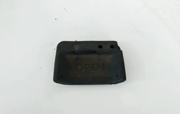 Volkswagen PASSAT B5 Steering wheel adjustment switch 