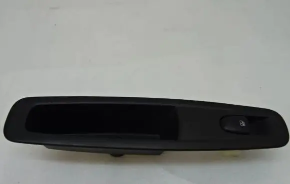 Renault Kadjar Quarter vent window switch 829508687R