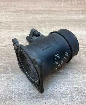 Nissan Juke I F15 Mass air flow meter 226807J600 0280218005
