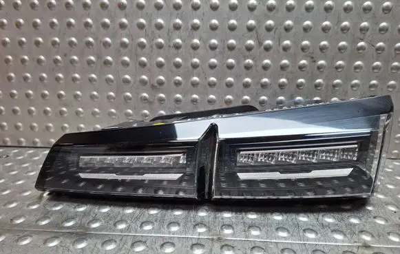 Peugeot 308 Rear/tail lights S26312063 9835300580