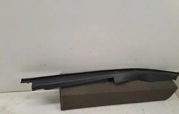 Audi A4 S4 B9 Fender end trim 8W0820581