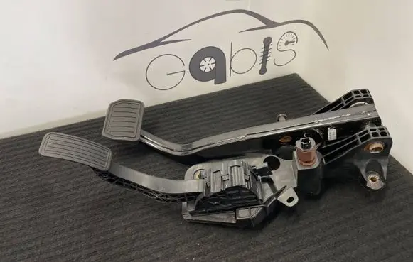 Tesla Model Y Pedal assembly 1188691-00-B 118869100B