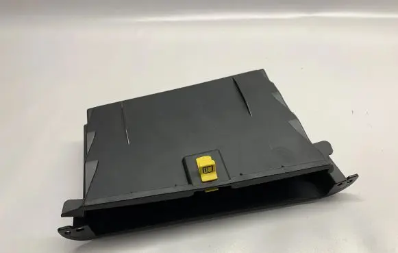Ford Mustang VI Glove box FR3B13546A