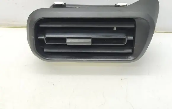 Citroen Berlingo Dashboard side air vent grill/cover trim GE046589 M0U0230003