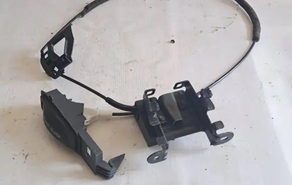 Volvo S80 Seat back rest lock catch 9194117 60302