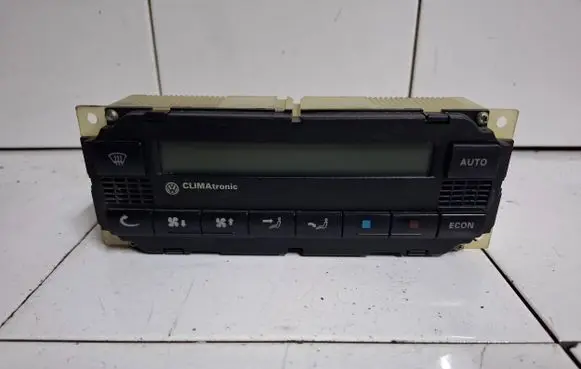Volkswagen PASSAT B5 Climate control unit 3B1907044B 5HB00761710