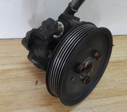 Audi A8 S8 D3 4E Power steering pump 4E0145156B 7692955198