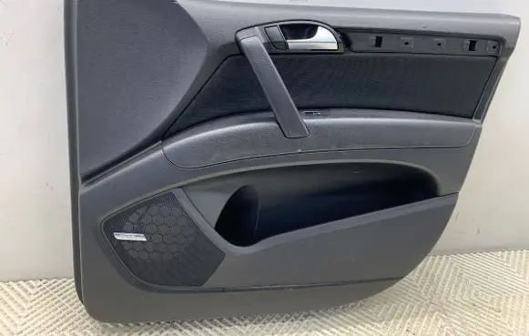 Audi Q7 4L Front door card panel trim 4L0863979