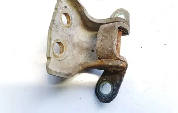 Nissan Note (E11) Front door upper hinge