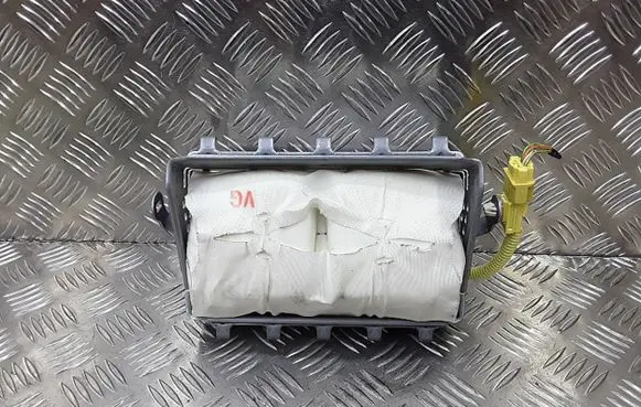 Mitsubishi Lancer Evolution Passenger airbag BAMPT11226