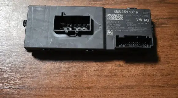 Audi Q7 4M Trunk lid opening control unit 4M8959107A5555