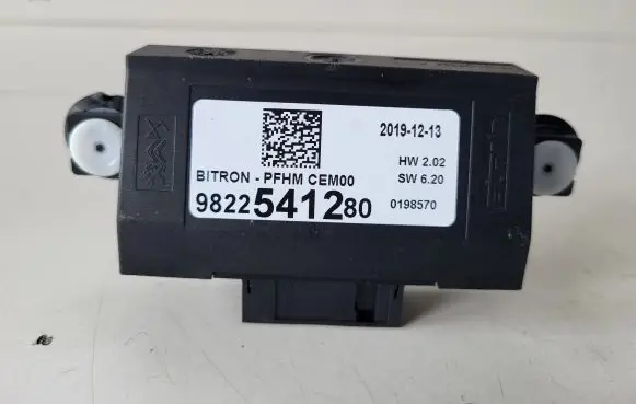 Citroen DS3 Door control unit/module 9822541280