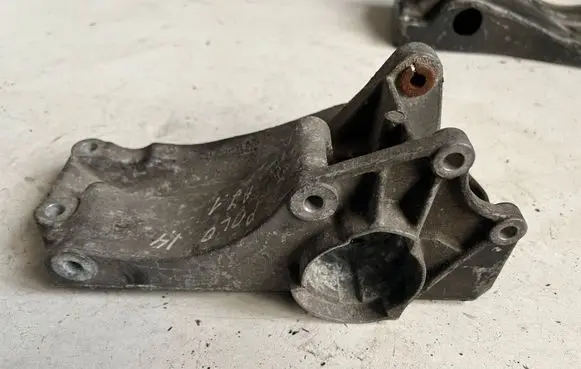 Generator/alternator bracket