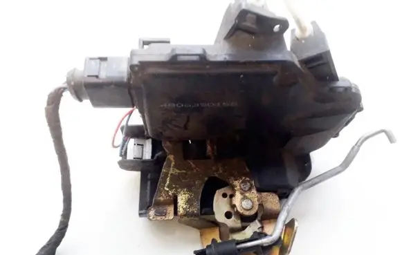 Audi A6 S6 C5 4B Rear door lock 4b0839015b