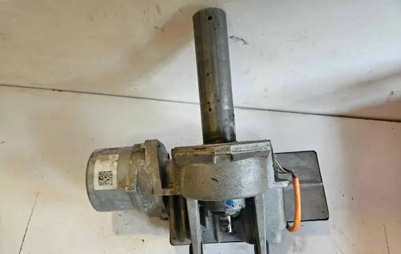 Opel Corsa D Electric power steering pump 2611786709A X705800743 04815797577257