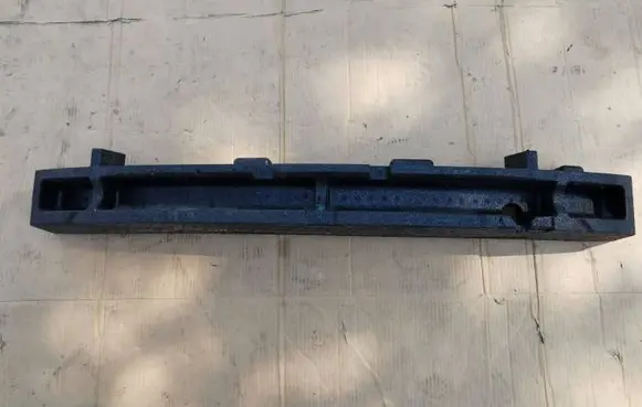Nissan Qashqai Front bumper foam support bar 620904EA1B