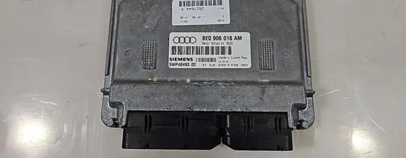 Audi A4 S4 B7 8E 8H Engine control unit/module 8E0906018AM 5WP4049302
