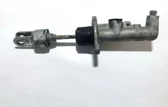 Clutch master cylinder