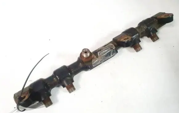 Ford Mondeo Mk III Fuel main line pipe 2s7q9d280ae 93077507a