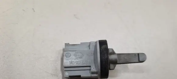 Skoda Octavia Mk2 (1Z) Interior temperature sensor 1K0907543A