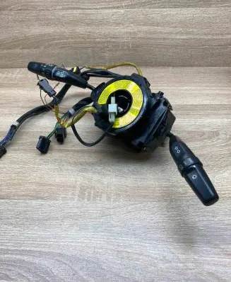 Hyundai Sonata Wiper turn signal indicator stalk/switch 44331A
