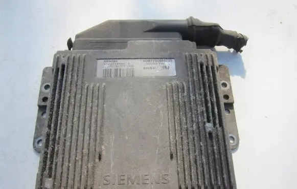 Renault Megane I Engine control unit/module 7700868299
