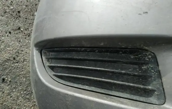 Hyundai Sonata Front bumper lower grill