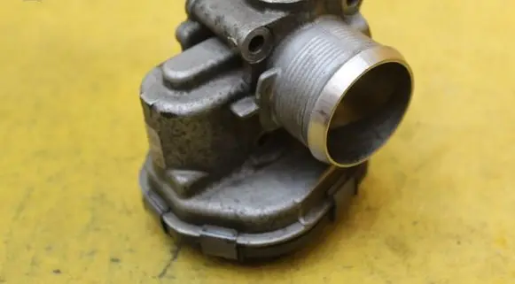 Citroen C4 III e-C4 Throttle valve 9673534480