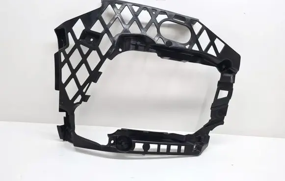 Skoda Superb B6 (3T) Front bumper mounting bracket 3G0807178E
