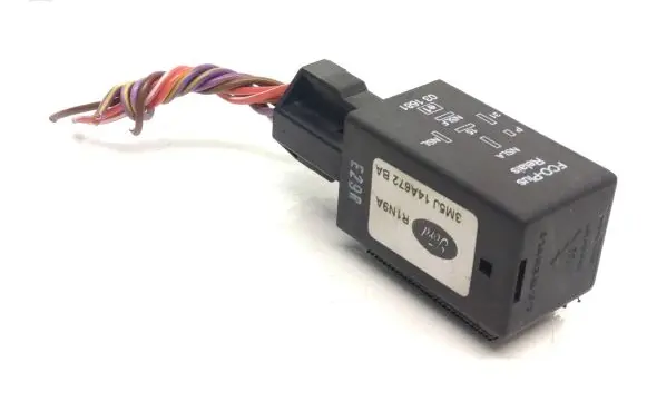 Ford Kuga I Tow bar relay 85441230 3M5J14A672BA 70340070