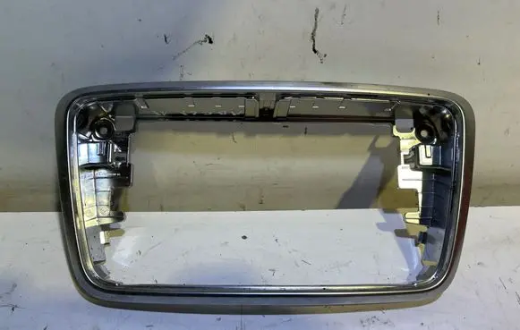 Mercedes-Benz CLA C117 X117 W117 Radio/GPS head unit trim 1119088X