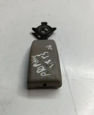 Mazda Premacy Rear seatbelt buckle afawfaw5
