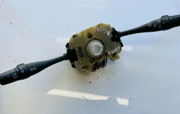 Nissan Micra Wiper turn signal indicator stalk/switch 54034602b