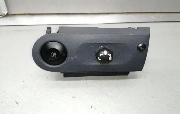 Mitsubishi Colt Wing mirror switch MN148893ZZ