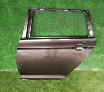 Volkswagen PASSAT B8 Rear door 3G9833311F