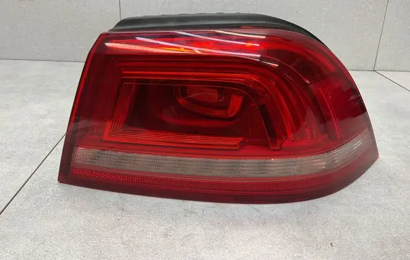 Volkswagen Eos Rear/tail lights 1Q0945096P
