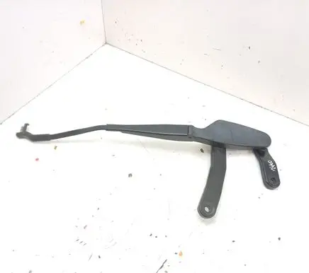 Mercedes-Benz C W204 Front wiper blade arm 3392125813 A2048201544