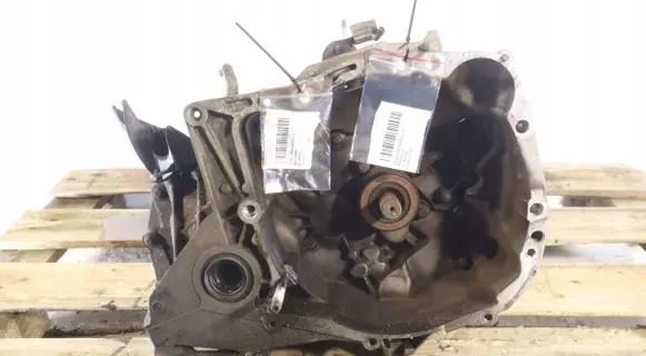 Renault Clio IV Manual 5 speed gearbox JH343