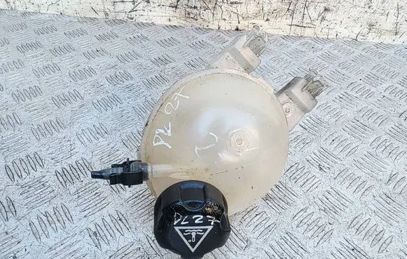 Citroen C4 Cactus Coolant expansion tank/reservoir 9800777280