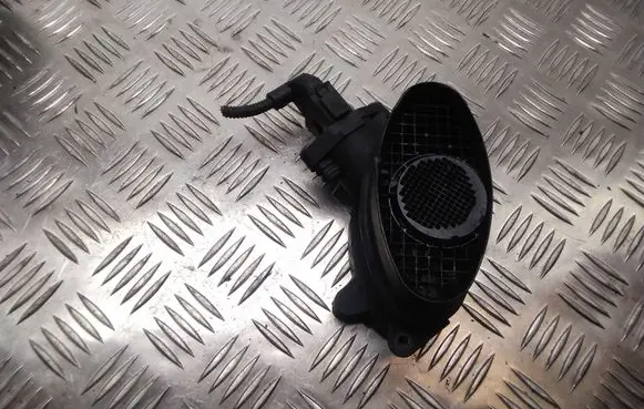 BMW 5 E39 Mass air flow meter 0928400468