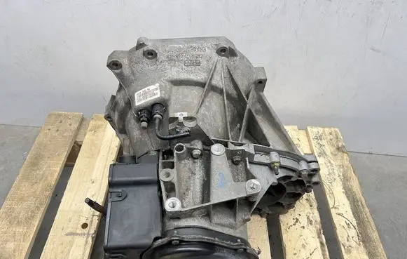 Ford Focus C-MAX Manual 6 speed gearbox 4M5R7002NC