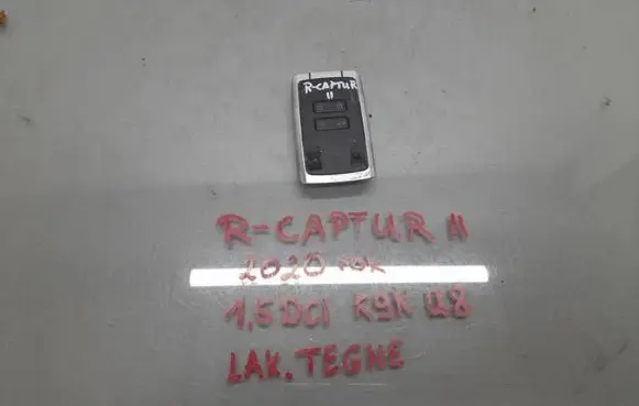 Renault Captur II Ignition key/card 
