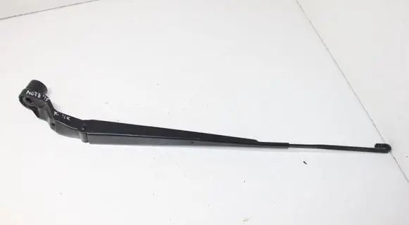 Nissan Note (E12) Front wiper blade arm