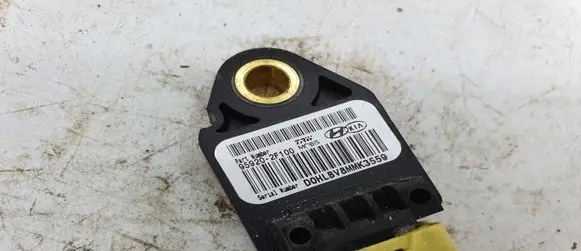 Hyundai Sonata Airbag deployment crash/impact sensor 959202F100
